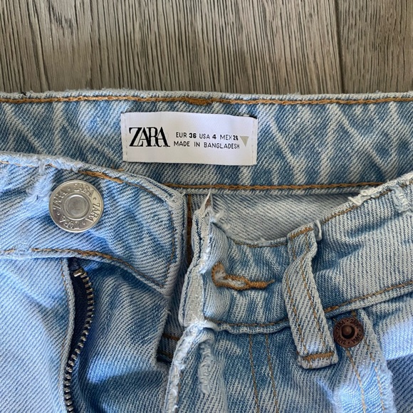 Zara Mom Jean Straight-Leg Lightwash - Picture 4 of 4